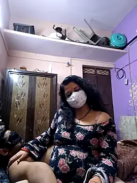 DIANITA_1988 – webcam model profile photo Image 12