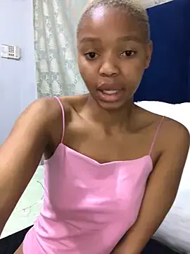 AstridVex – webcam model profile photo Image 10