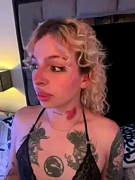 Liz_Hush – webcam model profile photo Image 4