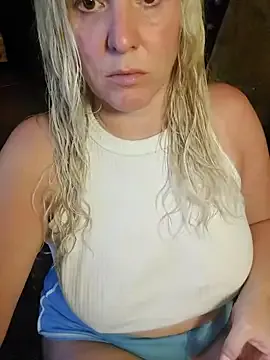 sexxxsirens – webcam model profile photo Image 4