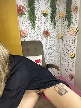 ivy69_9 – webcam model profile photo Image 8