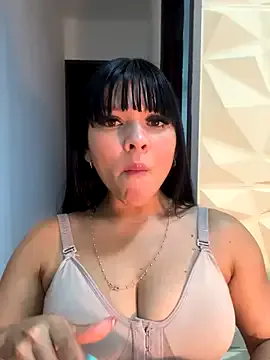 Blulilla69 – webcam model profile photo Image 11