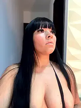 Blulilla69 – webcam model profile photo Image 6