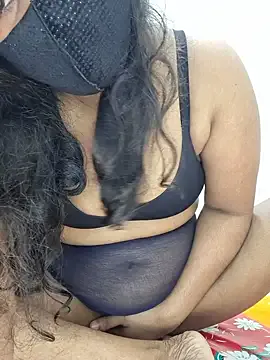 Liana_MilfHot – webcam model profile photo Image 15