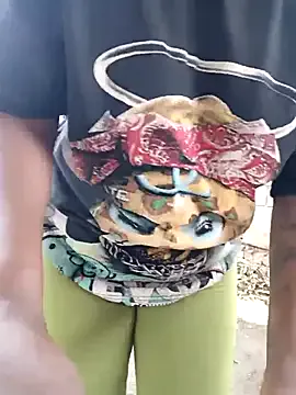 sissytrainz – webcam model profile photo Image 14