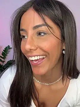 Scripted_Dreams – webcam model profile photo Image 2