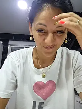 sareandrob – webcam model profile photo Image 5