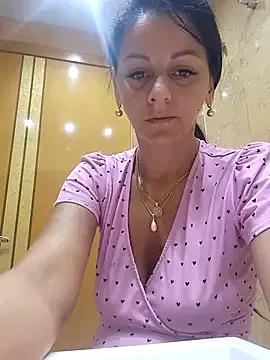 sareandrob – webcam model profile photo Image 6