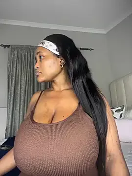 Ambarsexbutler – webcam model profile photo Image 8