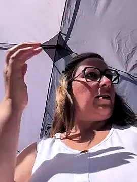 Nicoleevien – webcam model profile photo Image 4