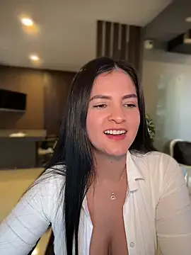 emma05 – webcam model profile photo Image 6