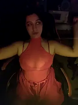 CherrylHolme – webcam model profile photo Image 4