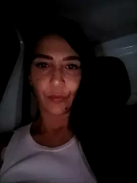 BaddieBellaUK – webcam model profile photo Image 3