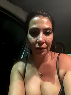 BaddieBellaUK – webcam model profile photo Image 6