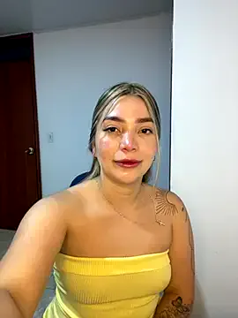 babyaylin – webcam model profile photo Image 13