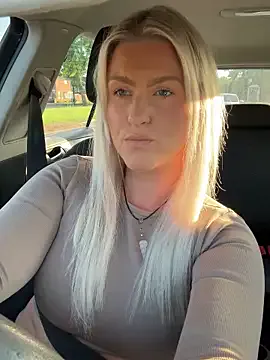 Ravishing_Roma – webcam model profile photo Image 14