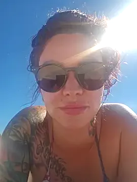 RollDolls – webcam model profile photo Image 19