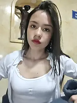 anli5 – webcam model profile photo Image 4