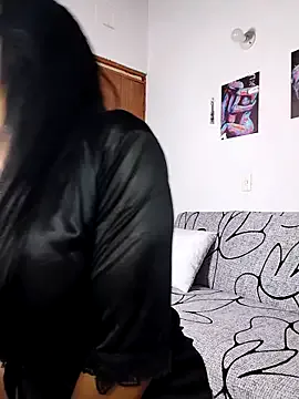 SunnyShiney – webcam model profile photo Image 16