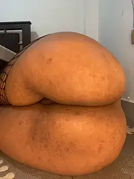 Mia_Railey – webcam model profile photo Image 3