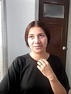 isisxoxx – webcam model profile photo Image 11