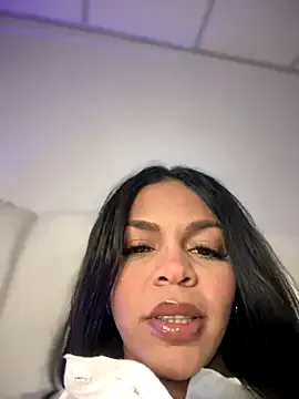 hot_wife_35 – webcam model profile photo Image 11