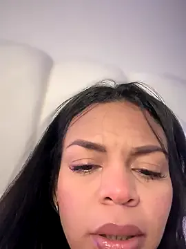 hot_wife_35 – webcam model profile photo Image 14