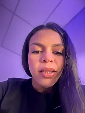 hot_wife_35 – webcam model profile photo Image 6