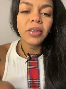 hot_wife_35 – webcam model profile photo Image 9