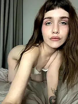 hot_wife_35 – webcam model profile photo Image 10