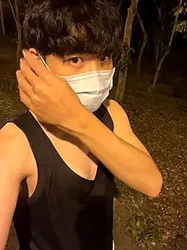 Yui-Ch06 – webcam model profile photo Image 10