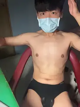 Yui-Ch06 – webcam model profile photo Image 4