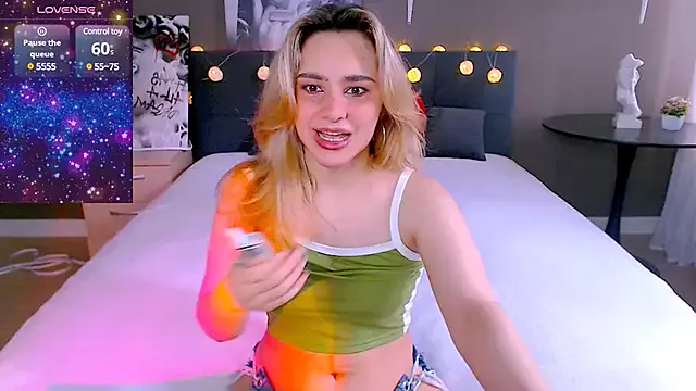 Mia_sweet80 – webcam model profile photo Image 5