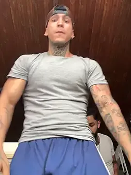 SMELLSEX – webcam model profile photo Image 12