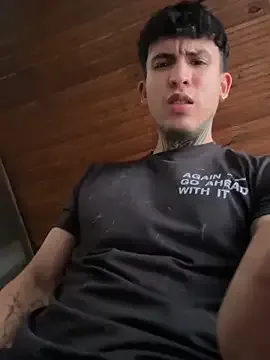 SMELLSEX – webcam model profile photo Image 9