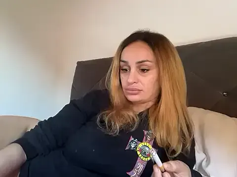 -teenytiny- – webcam model profile photo Image 19