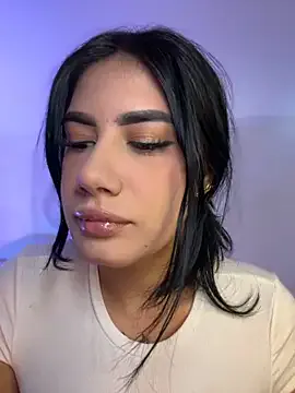 SissiVienna – webcam model profile photo Image 4