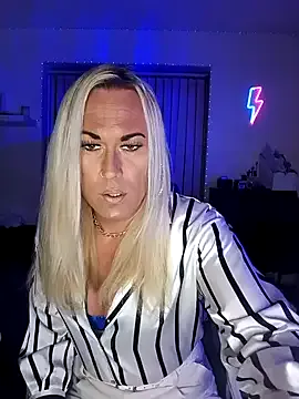 sareandrob – webcam model profile photo Image 6