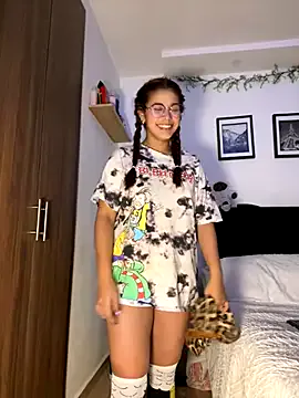 Draculona-666 – webcam model profile photo Image 7