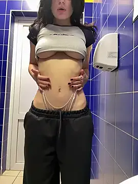 JayJayPink – webcam model profile photo Image 13