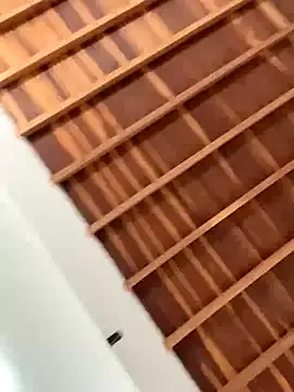 husa_Malikaa – webcam model profile photo Image 2