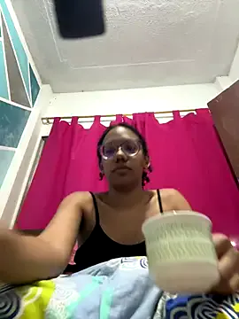 Your-Vedika – webcam model profile photo Image 7