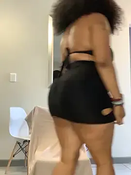 JayJayPink – webcam model profile photo Image 14