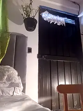 Sania-Love – webcam model profile photo Image 15