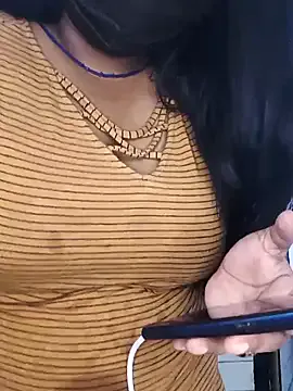 Sandhya_77 – webcam model profile photo Image 10