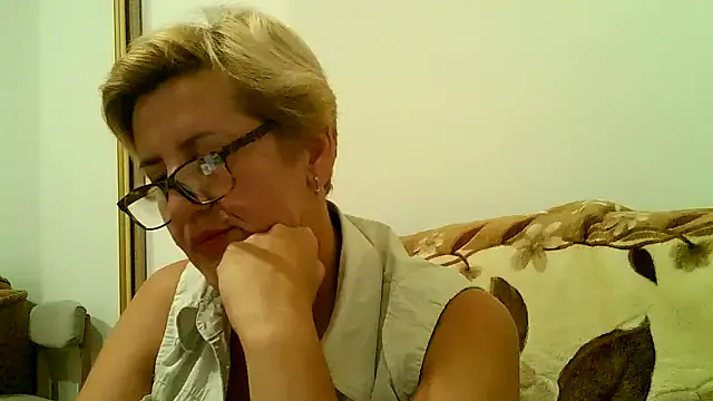 Ritusri_Dotta – webcam model profile photo Image 17