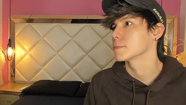 Adeles_vibes – webcam model profile photo Image 16