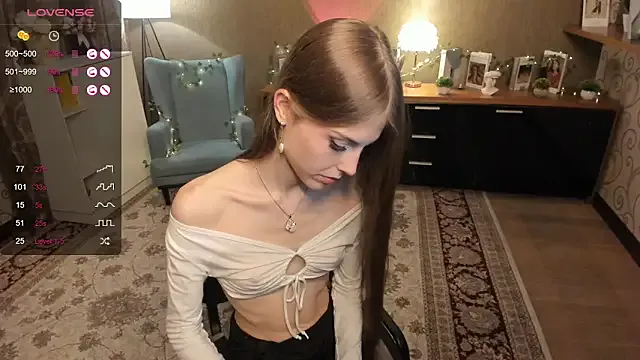 Sugarlina – webcam model profile photo Image 8