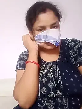 lil_stephanie – webcam model profile photo Image 3