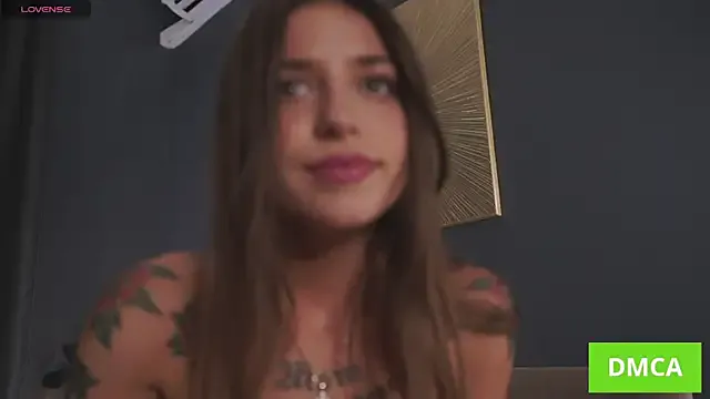 United3 – webcam model profile photo Image 9